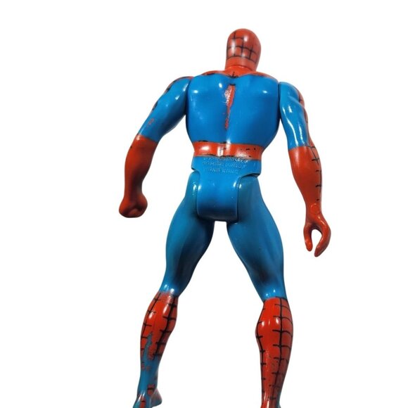 Marvel Spider-Man Action Figure 90s Vintage 5" Blue & Red Retro Design - Picture 2 of 3